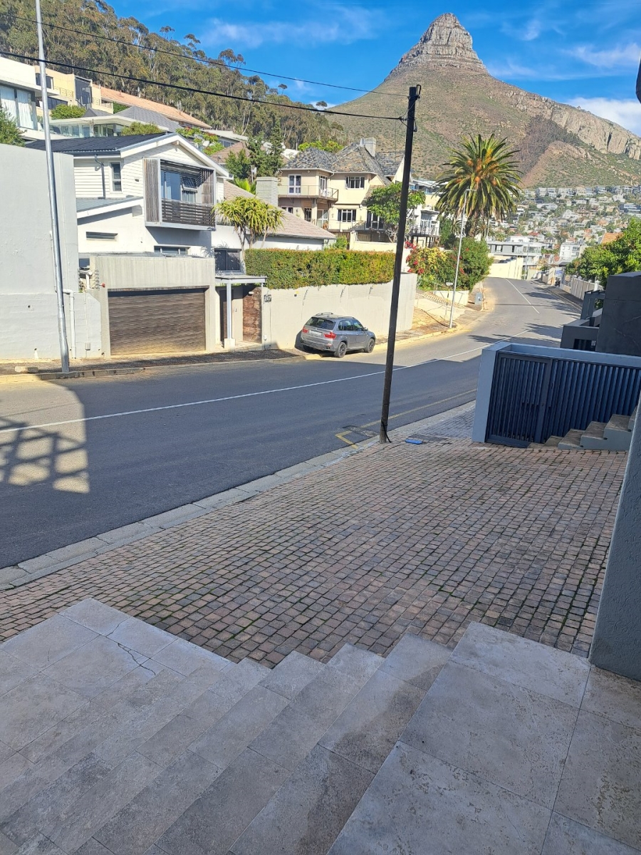 4 Bedroom Property for Sale in Sea Point Western Cape